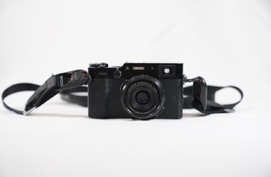Fujifilm X100V rangefinder digital pocket camera