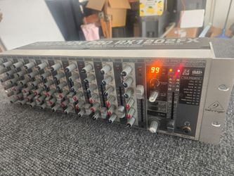 Behringer Eurorack Pro RX1202FX Mixer