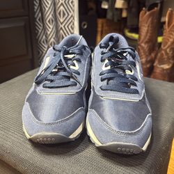 Reebok Classic Nylon. Vector Navy / white. Size 11