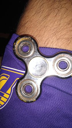 Fidget spinner