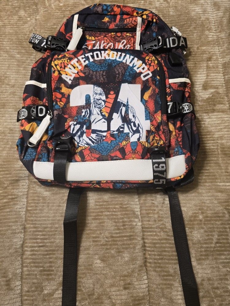 Rare Limited Edition Giannis Antetokounmpo 🎒