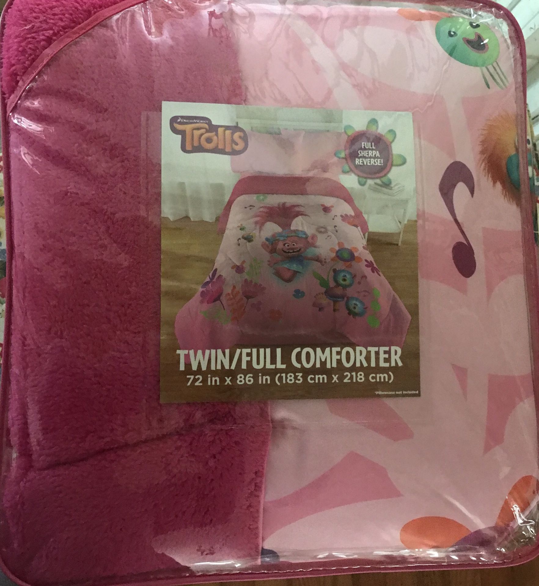 TROLLS TWIN/FULL COMFORTER