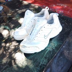 Nike Size 6.5 Woman
