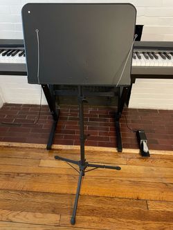 Heavy-Duty Adjustable Orchestra Music Stand – Like New – $29 OBO
