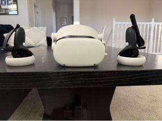 Meta Quest 2 128GB VR Bundle + Battery Pack + Controller Access