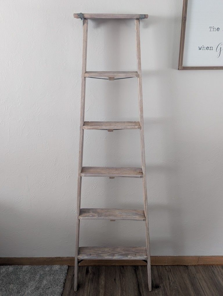 6ft Blanket Ladder
