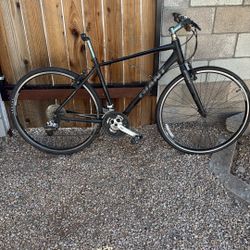 Giant Escape Commuter Bike M