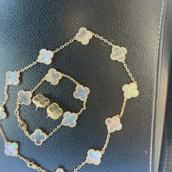 Van Cleef And Arpel Sets (3) Pcs