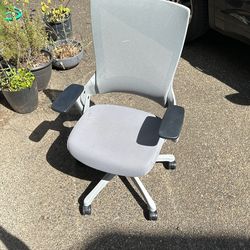 Nice Desk/work Chair