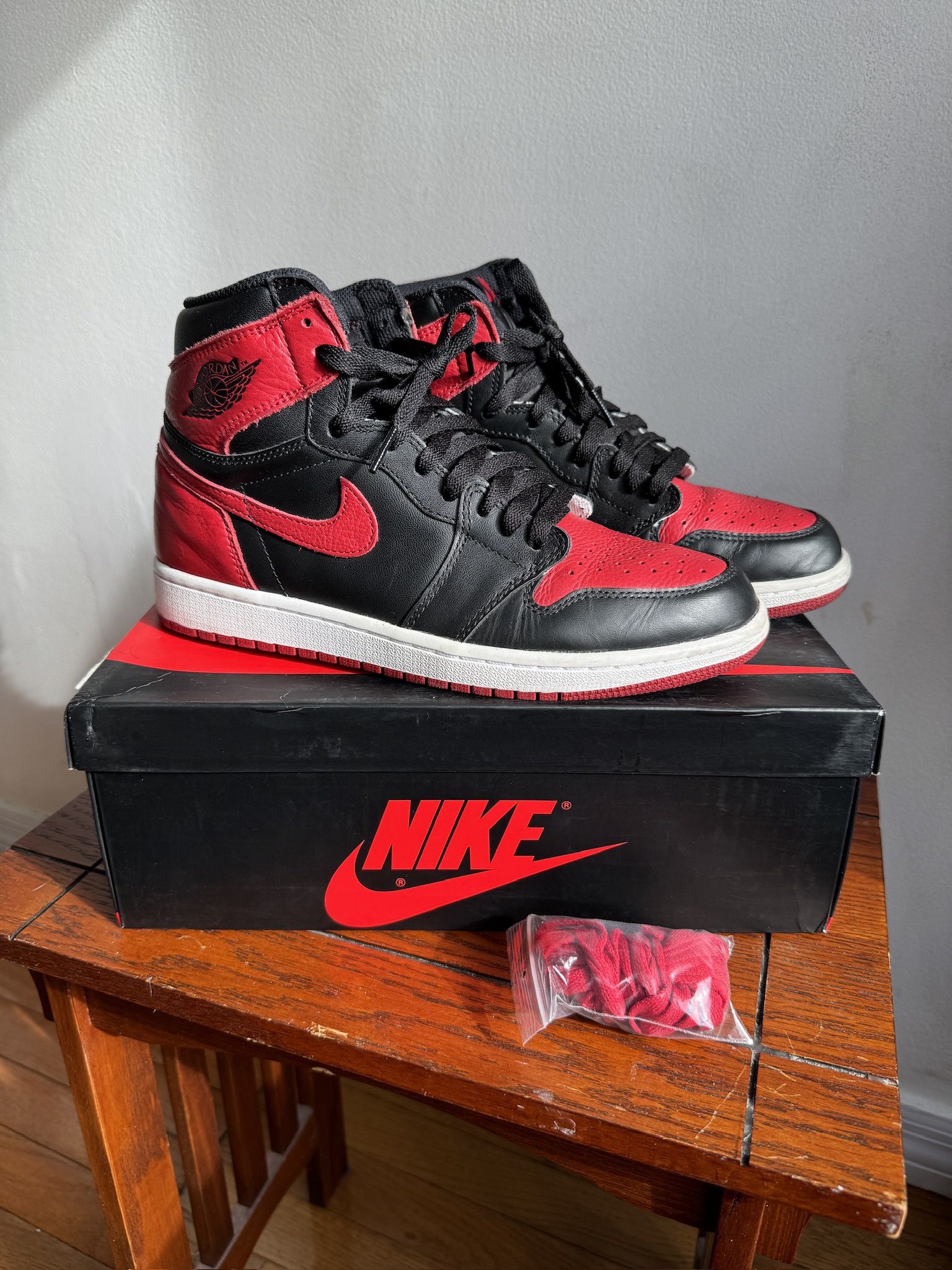 Size M8.5 | Air Jordan 1 Retro High 2016