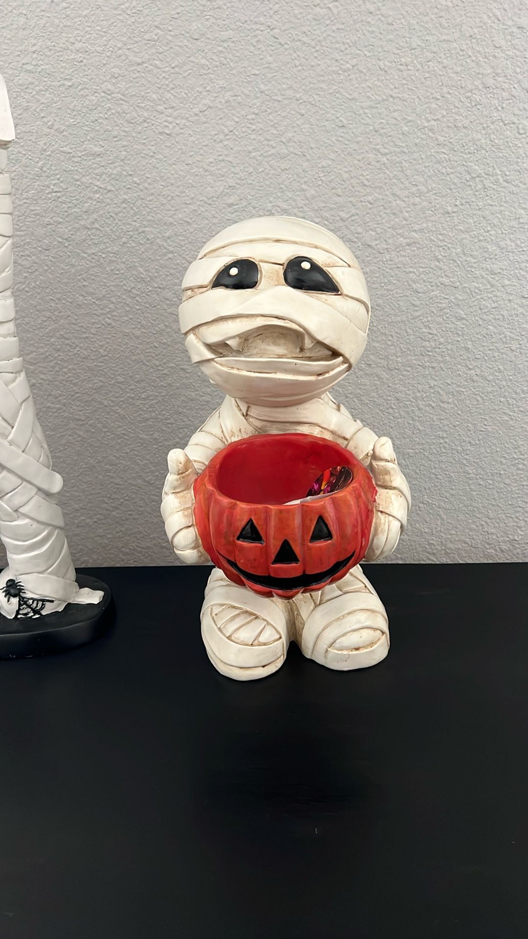 Mummy Candy Holder Statute 