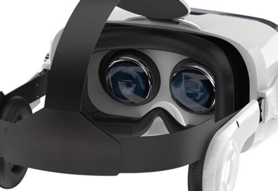 Sharper Image Bluetooth VR Headset with Earphones