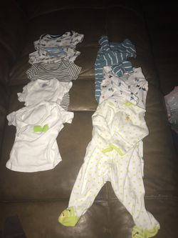 Baby assorted onesies, size : NB - 3 months , used but in great condition