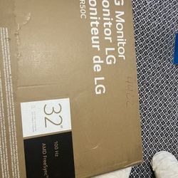 32” LG Monitor 32MR50 C
