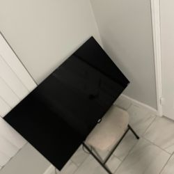 45” Roku Tv Brand New