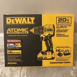 DEWALT 1/2" (13 mm) DRILL/DRIVER KIT
