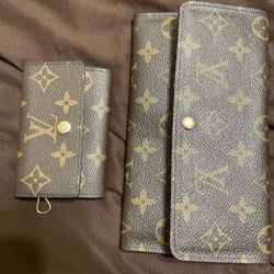 LOUIE VUTTON WALLETS & PURSE