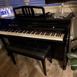 Suzuki Piano With Bench 58 Key 