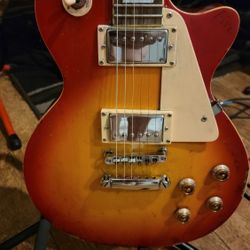 Les Paul Guitar