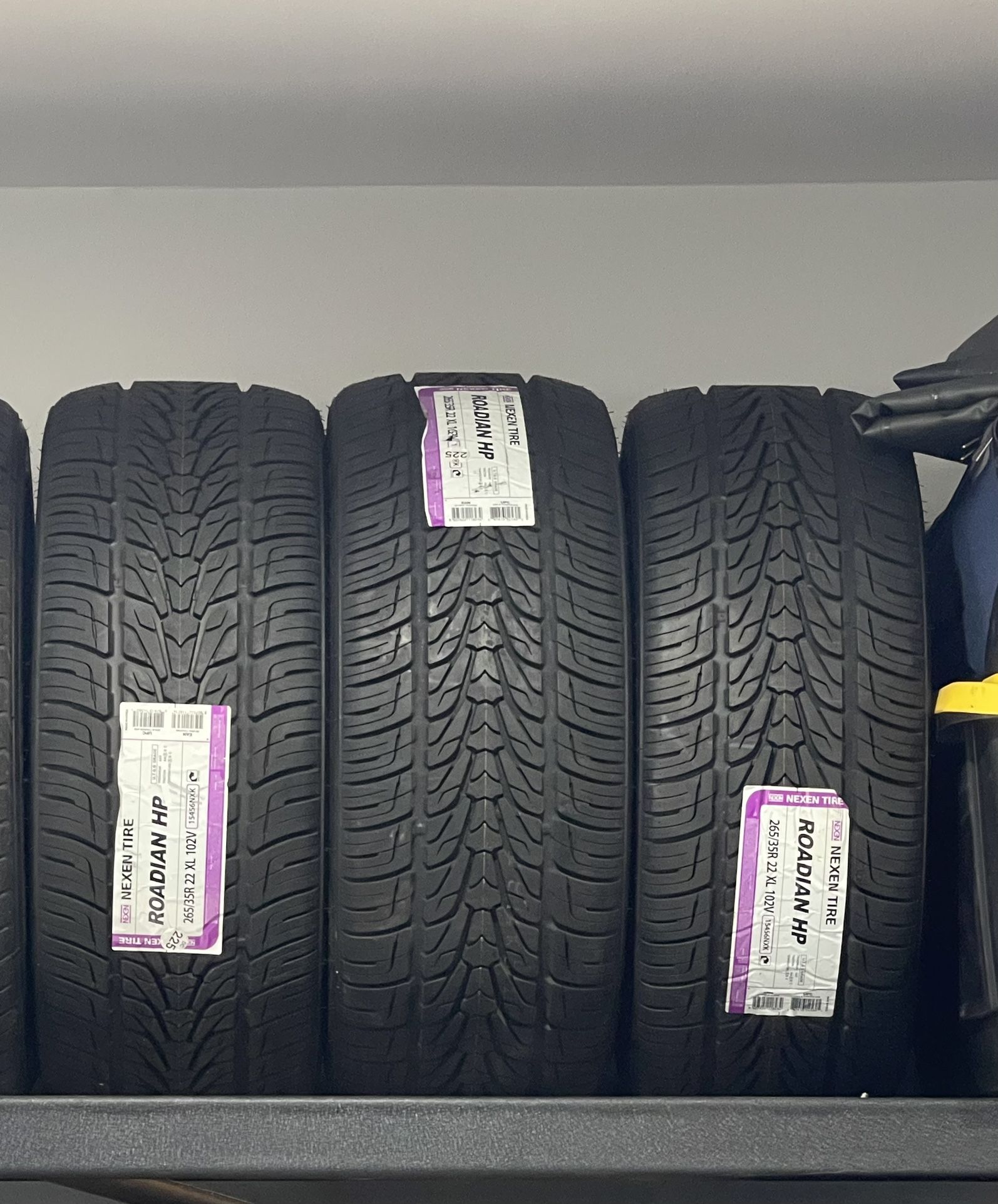 Nexen Roadian HP All Season Tires 265/35/22