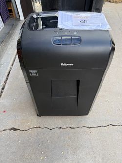 The Fellowes Microshred 1800MC paper CD shredder