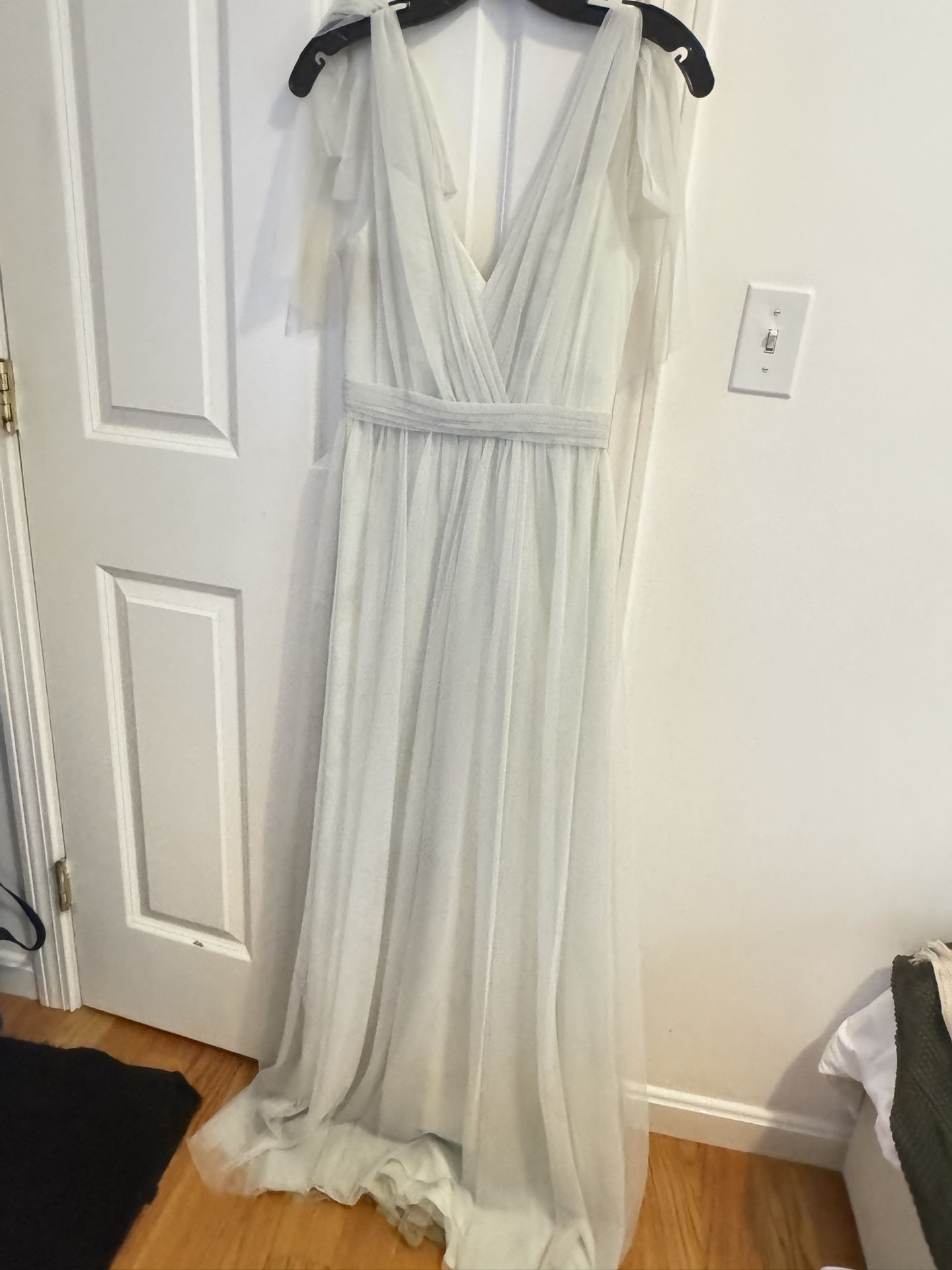 Elegant Light Grayish-Blue Gown (M)