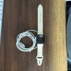 Apple Watch With Broken Screen And Charger