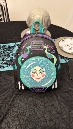 Madame Leota lounge Fly