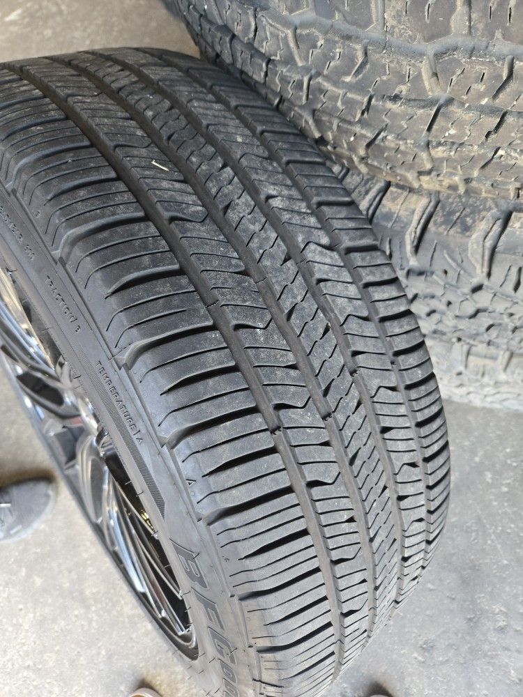 20" Tires 245/50/R20 102V