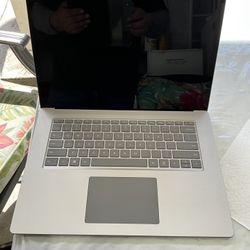 microsoft surface laptop 4 model 1953 256gb ssd, 8gb ram, amd ryzen 7 2.0ghz