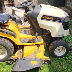 Cub cadet Hydro Riding Lawn Mower 