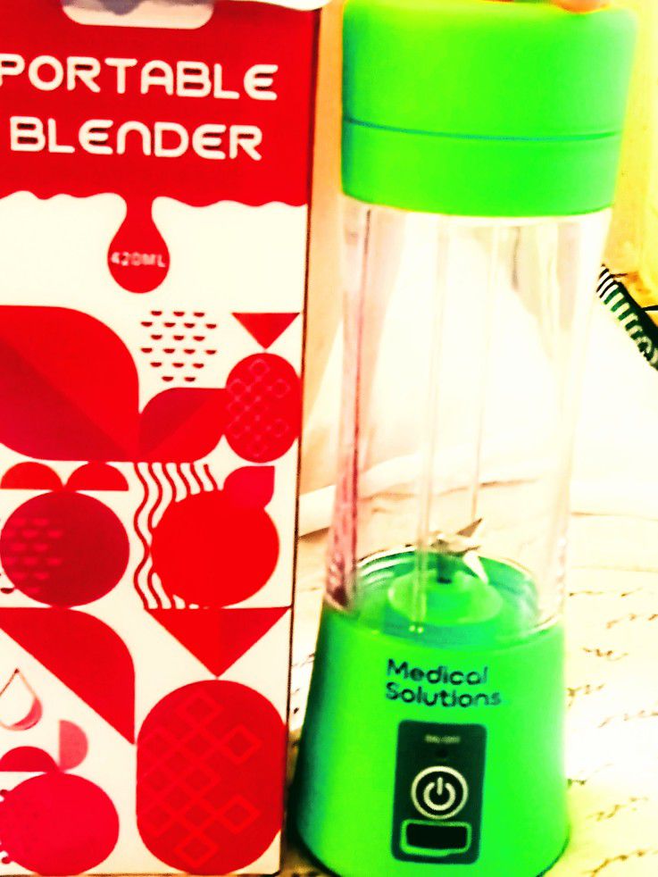 Portable Blender Good On The go Charges By A USB Cord.