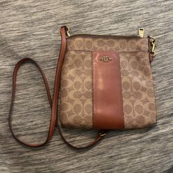 Beautiful Condition Coach Crossbody With One Defect