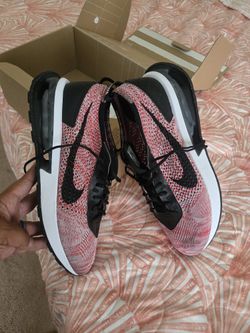 Nike Airmax Flynit Size 11 Like New