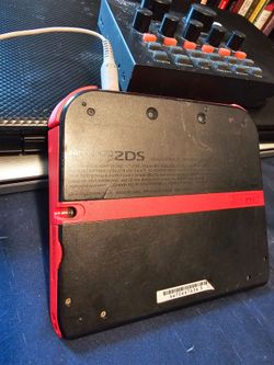 Nintendo 2DS Handheld Console Black and Red
