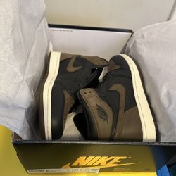 Jordan 1 Palomino Sz5.5