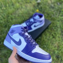 Jordan 1 “blue Barry”