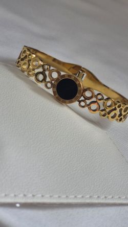 Stainless Steel tarnish-free jewelry bangels