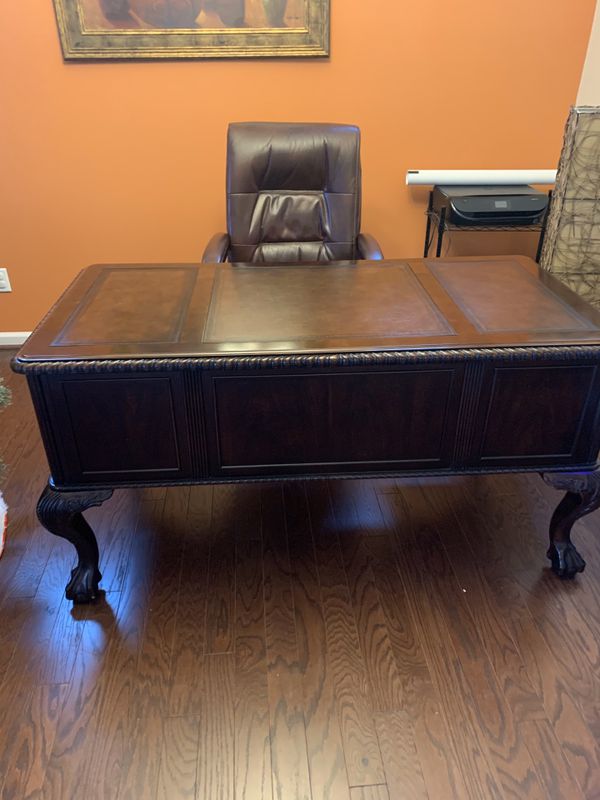 Hooker Furniture Office Ball and Claw Desk for Sale in Knightdale, NC