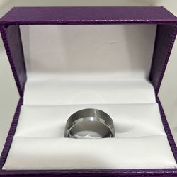 Men’s Silver Tungsten Ring – Durable, Stylish, Brand New
