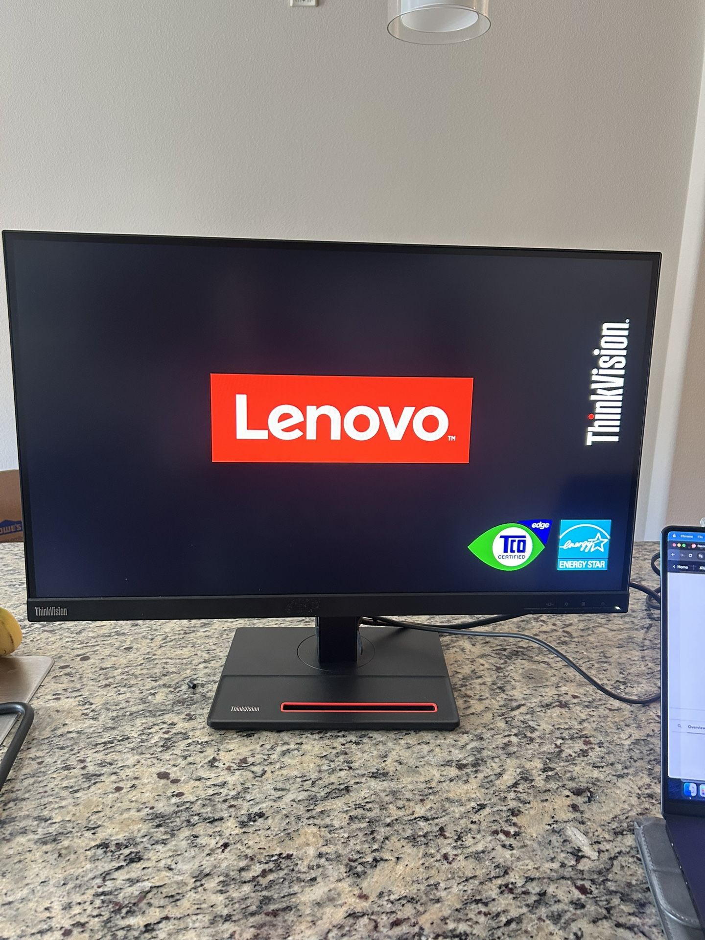 Lenovo ThinkVision Monitor 