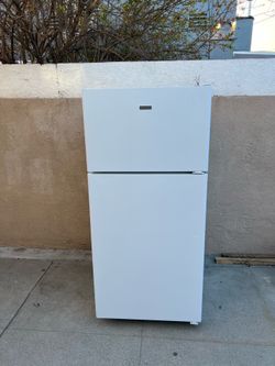 Hotpoint Refrigerator 14cu ft 28x30x60🚨👍3 MONTHS WARRANTY
