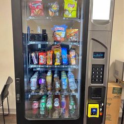 Combo Machine For Drinks And Snacks With Credit Card Reader 