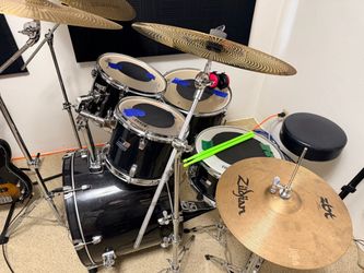 Ludwig Drum Kit with Zildjian Cymbals