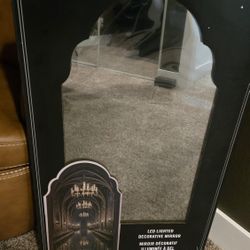 Martha Stewart LED Halloween Mirror Grand Haunted Hall W Chandeliers