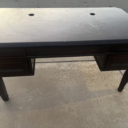 FREE Desk (HEAVY) Need Two People To Carry