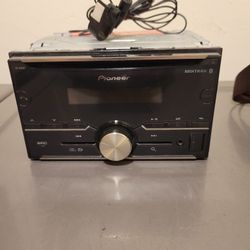 Pioneer Stereo 
