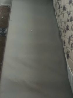 Twin mattress and box