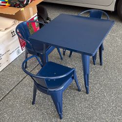 Target Kids Metal Table + 3 Chairs