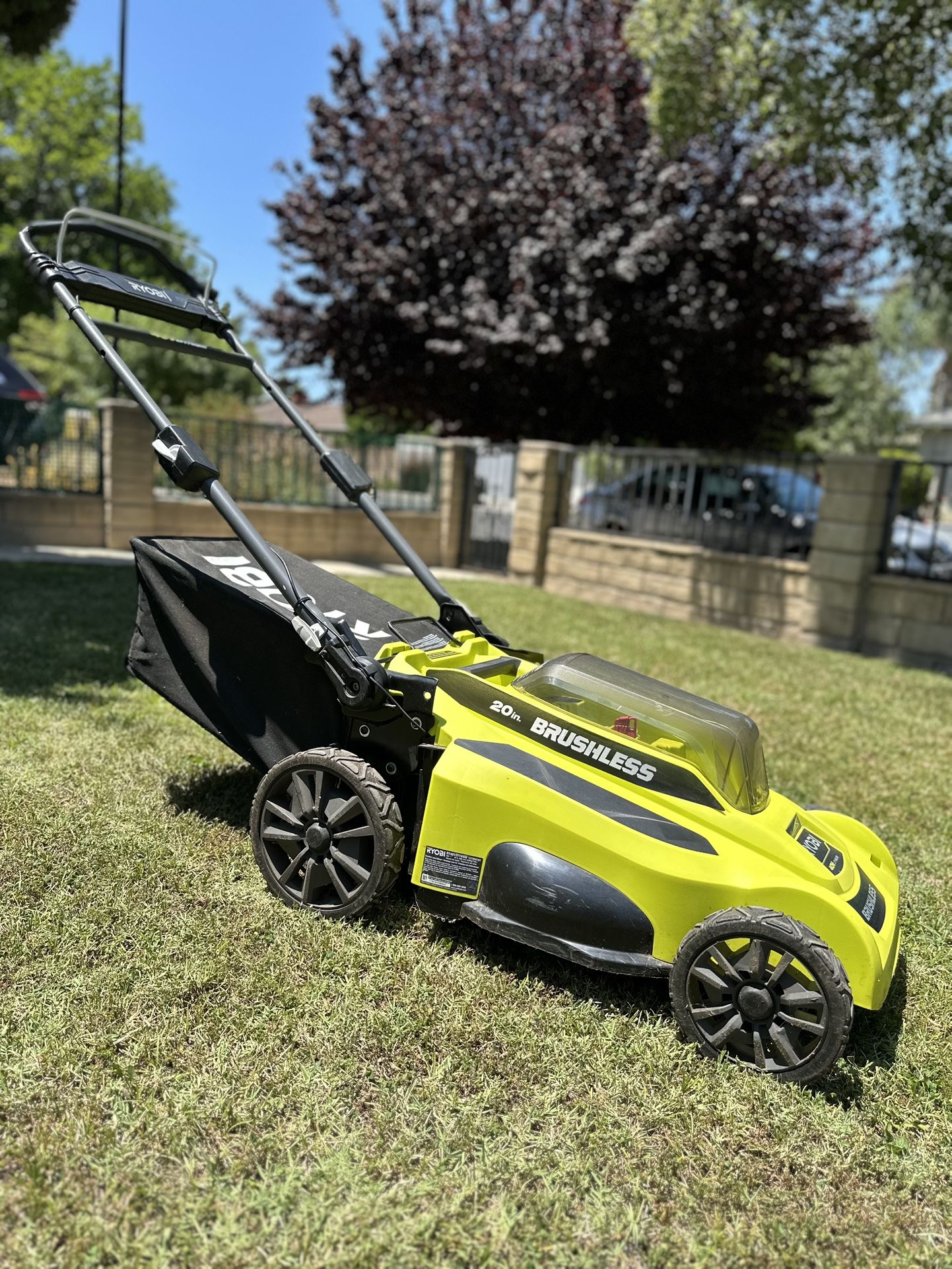 Ryobi 40v 20 Inch Brushless Lawnmower